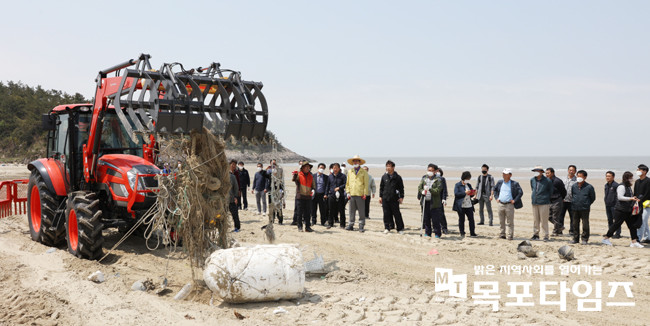 신안군 전국 최초 해양쓰레기 수거장치 보급으로 획기적인 수거 기대.