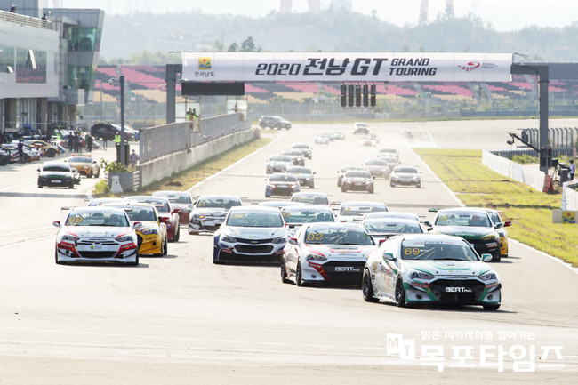 국내 최대 모터스포츠대회 ‘2021 전남GT 대회’ 개막.